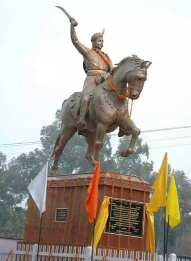 Equestrian statue of Rao Tula Ram at Rao Tula Ram Chowk, Mahendragarh